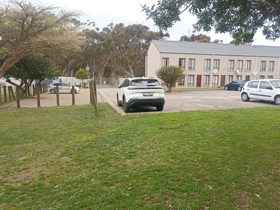 1 Bedroom Property for Sale in Heiderand Western Cape